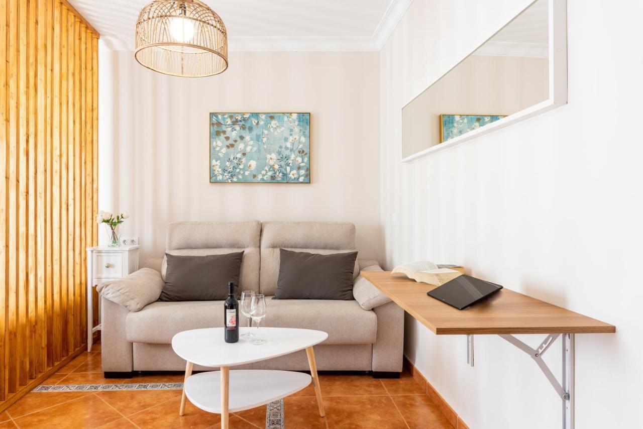 Casa Angelita Caminito Del Rey, Duplex Con Terraza En El Centro De Andalucia