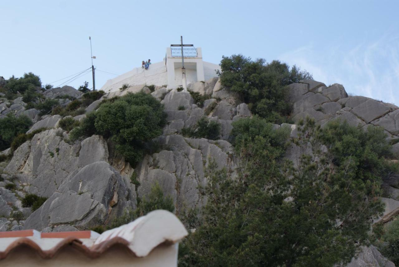 Casa Angelita Caminito Del Rey, Duplex Con Terraza En El Centro De Andalucia *